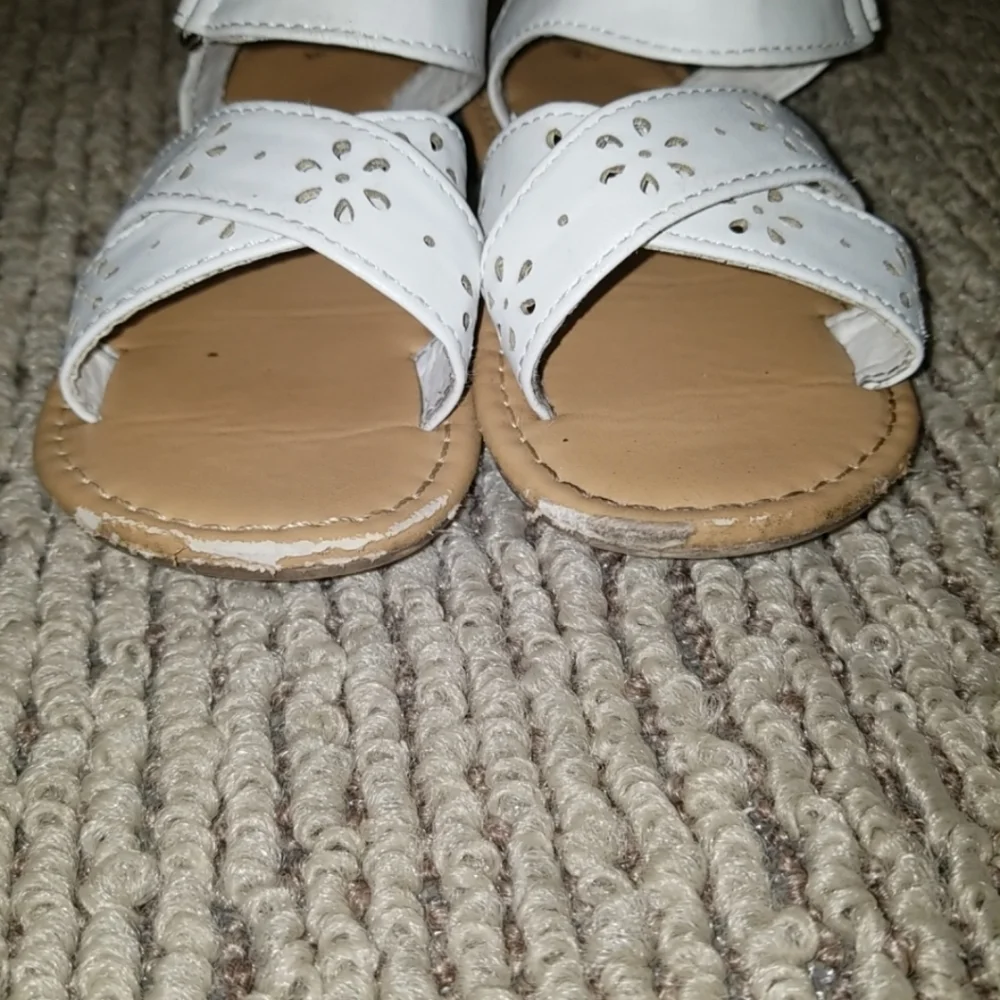 2/$6 Girls' white summer sandals - Picture 4 of 6